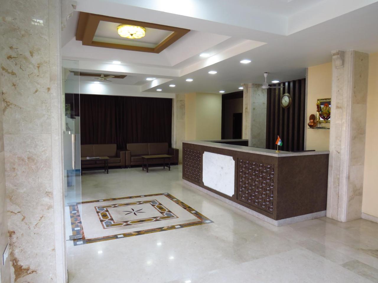 City Palace Resort โลนาวาลา ภายนอก รูปภาพ